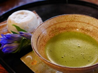 Matcha powder drink
