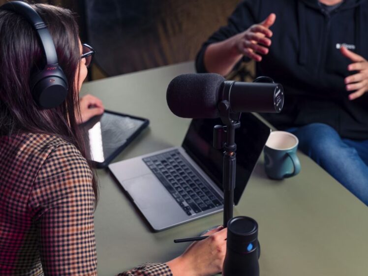 The Mel Robbins Podcasts Unsplash
