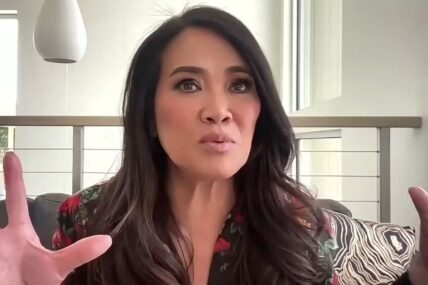 Dr. Pimple Popper Sandra Lee
