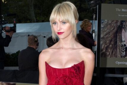 Taylor Momsen at Met Opera