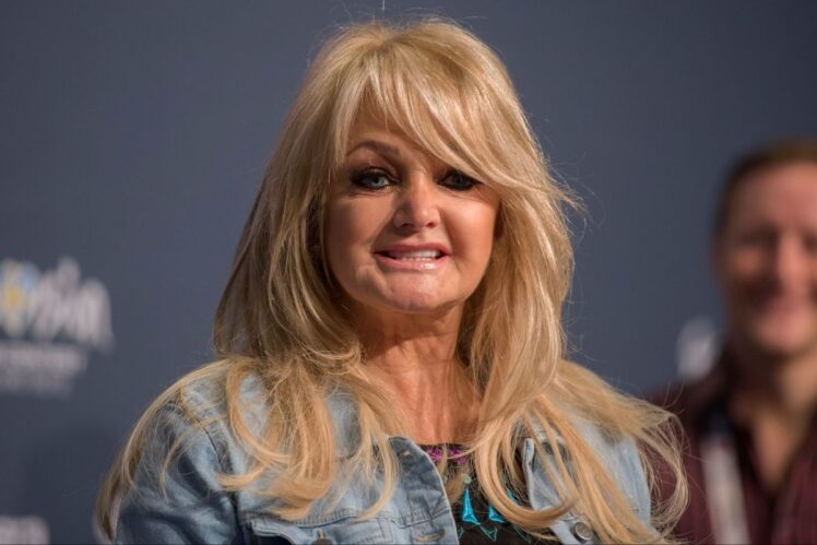 Bonnie Tyler at a press conference in 2013.