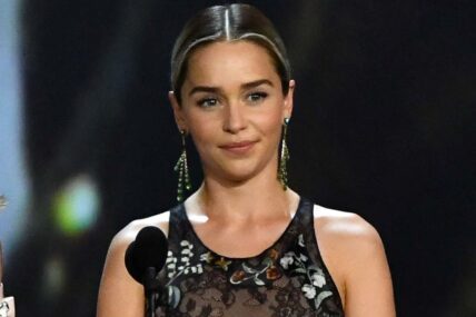 Emilia Clarke presents award